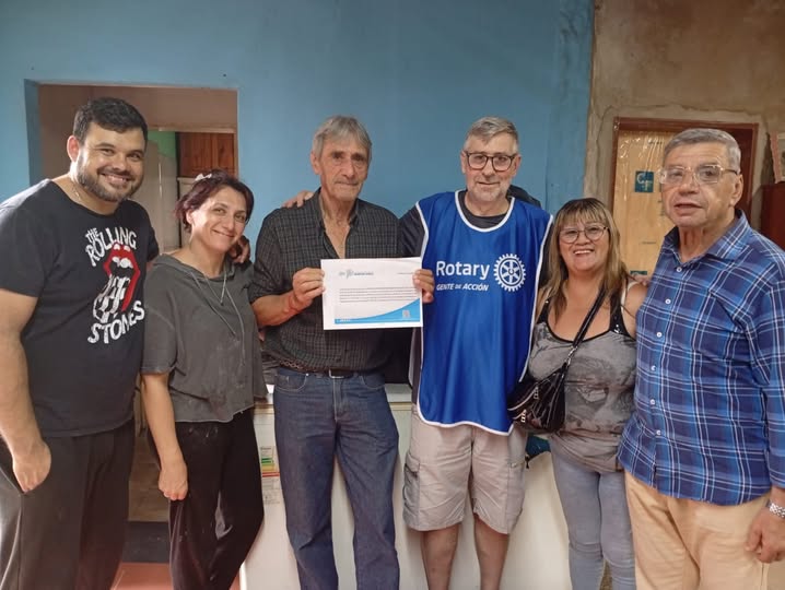 Ropa y calzado para centro comunitario